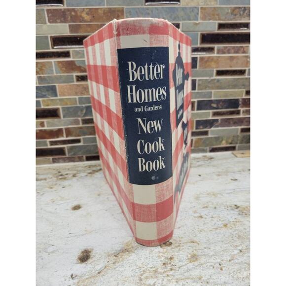 Vintage Better Homes and Gardens New Cookbook, Red Plaid Binder Tabbed - Picture 3 of 9